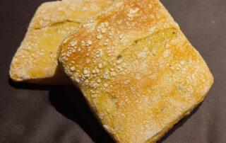 Pan de trigo con maíz asador Guetaria Bilbao